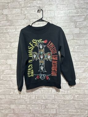 Black Guns N Roses graphic crew neck sweater